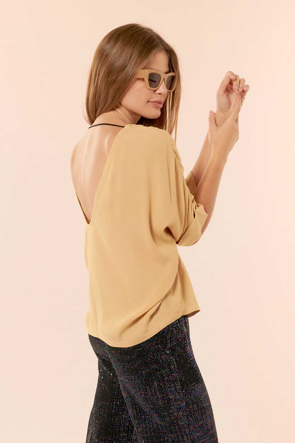 GINGER BUCKLEY TOP