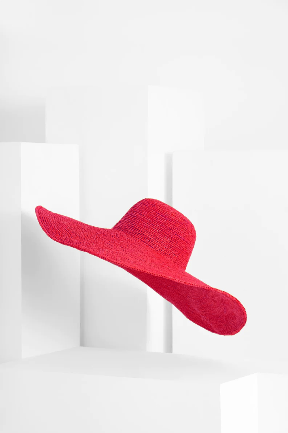 RED SOPHIA HAT