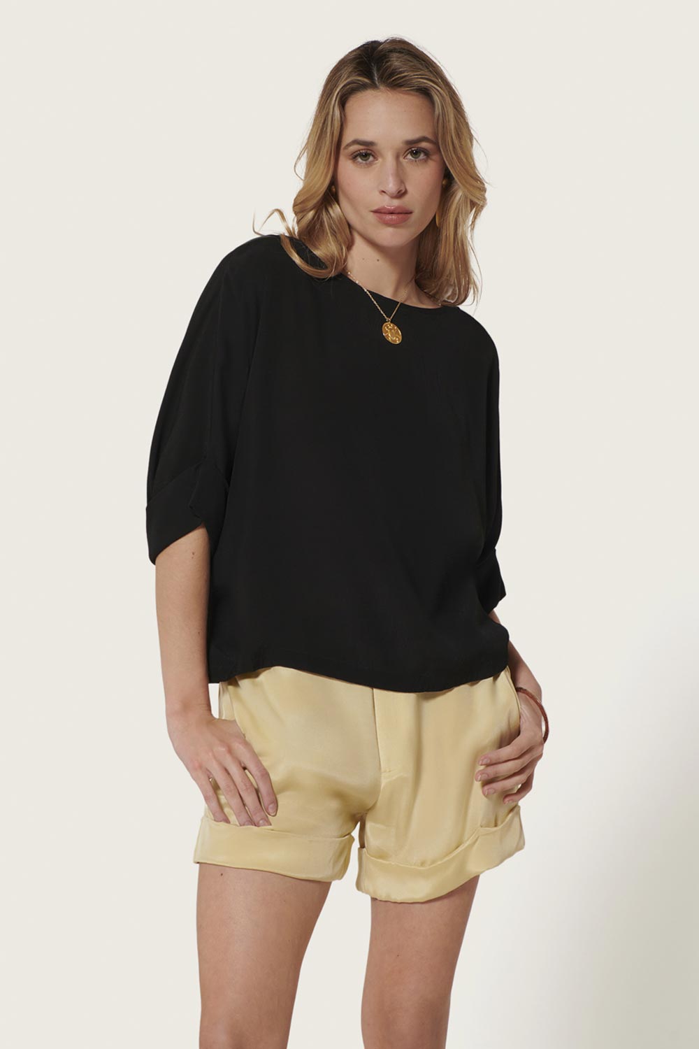 TOP BUCKLEY BLACK